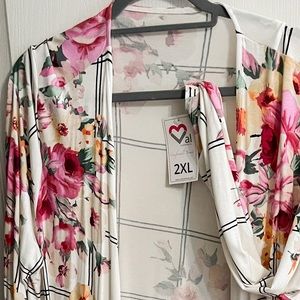 NWT BOUTIQUE Floral Cardigan